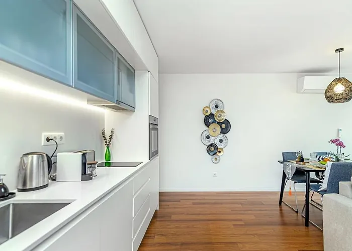 Luxury In The Art District By Innkeeper